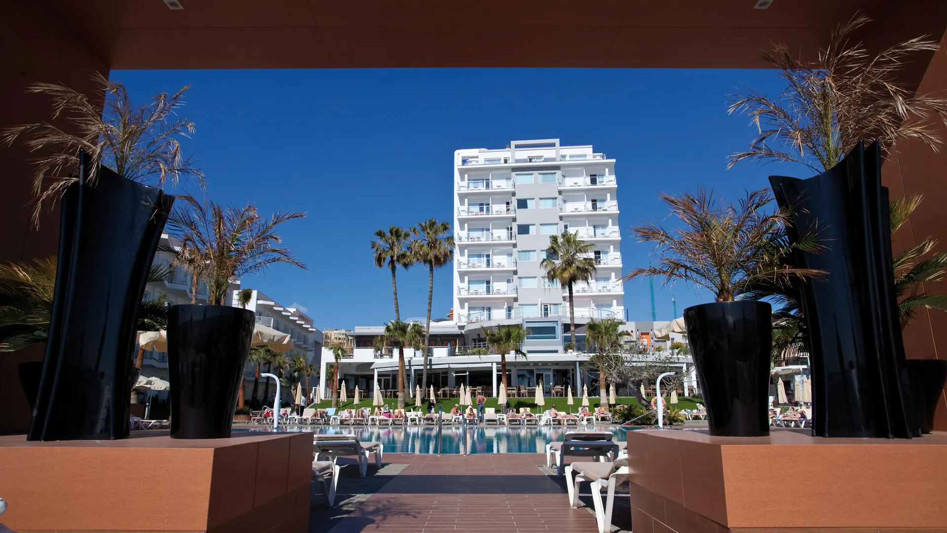 Отель Riu Nautilus (Adults Only) Торремолинос